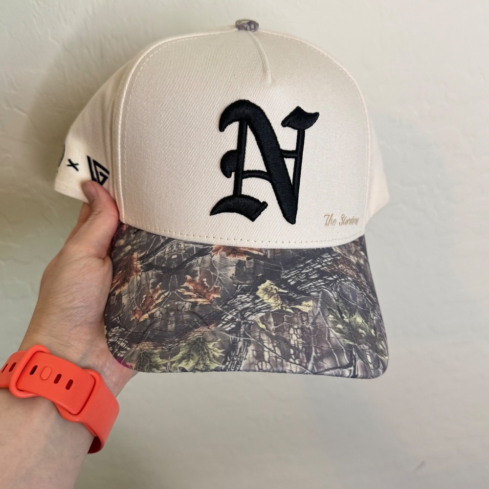 Woodn Grail‎ Snapback Hat Cream Realtree Camo Old English N the Starters Mens